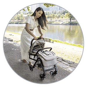 Britax Römer FLYLITE Stroller - auto folds to cabin approved size