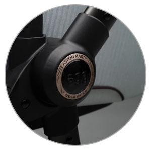 Knurled Central Hub Detail