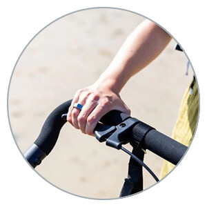 Out N About Nipper V6 Plus- adjustable handlebar with brake