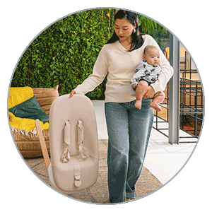 Stokke Yoga - newborn cushion and safety harness